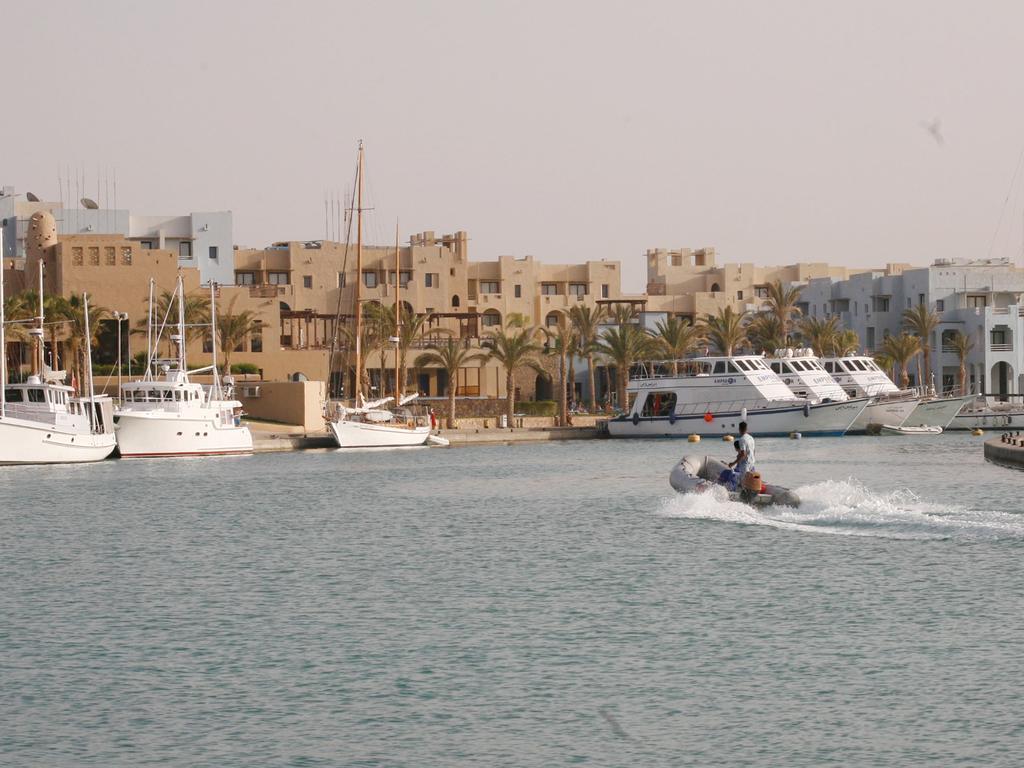 Marina Lodge At Порт Галиб Екстериор снимка