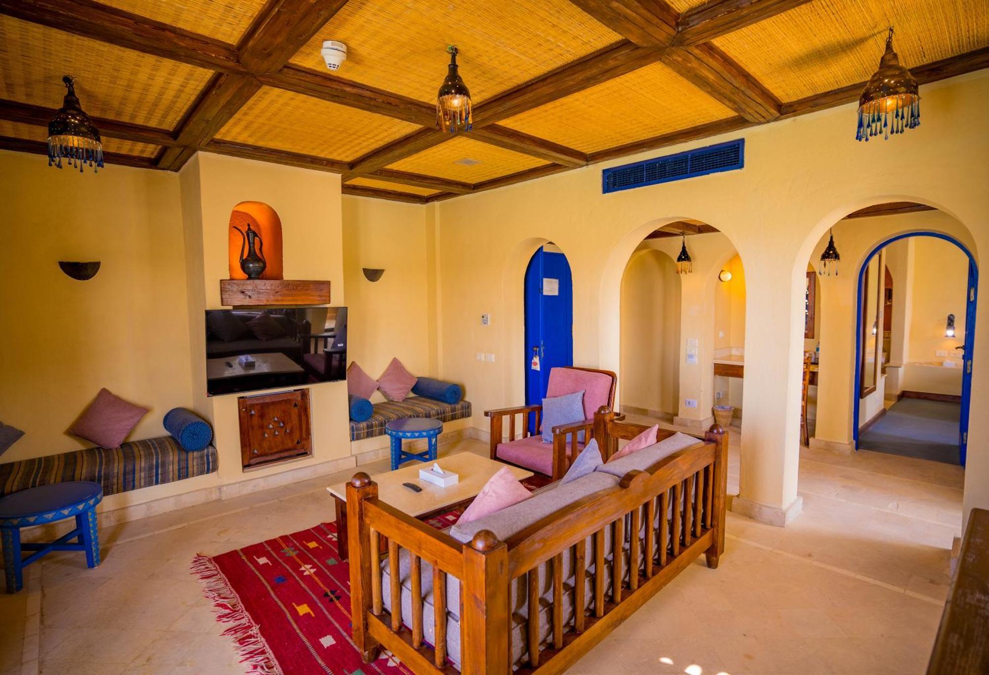 Marina Lodge At Порт Галиб Екстериор снимка