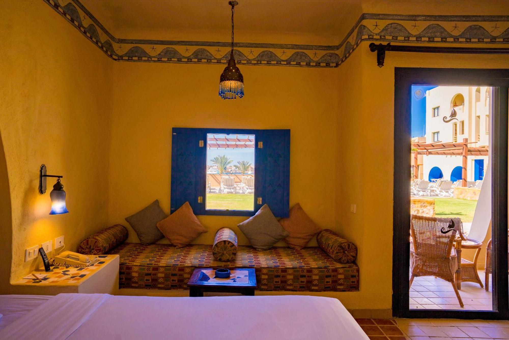 Marina Lodge At Порт Галиб Екстериор снимка