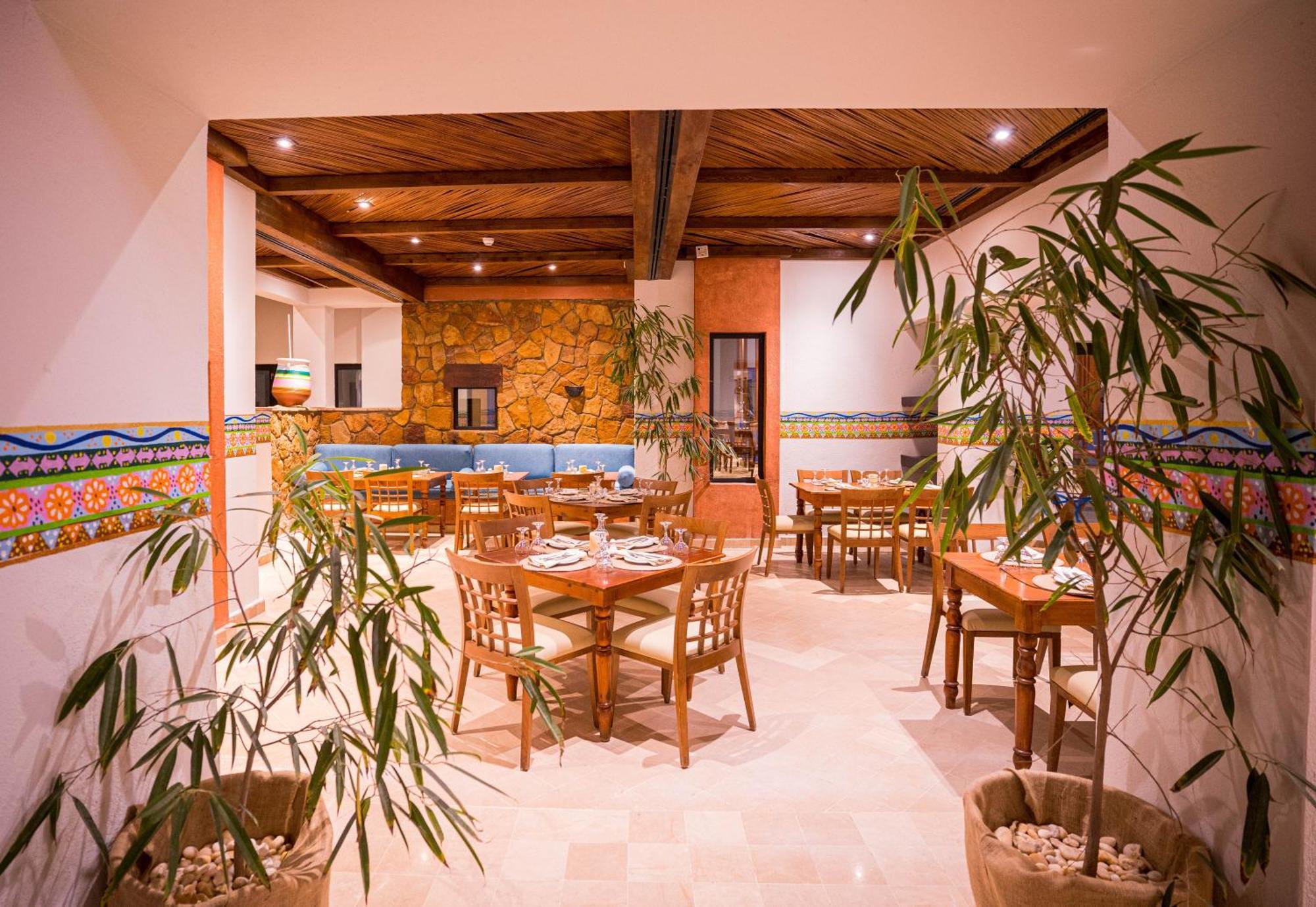 Marina Lodge At Порт Галиб Екстериор снимка