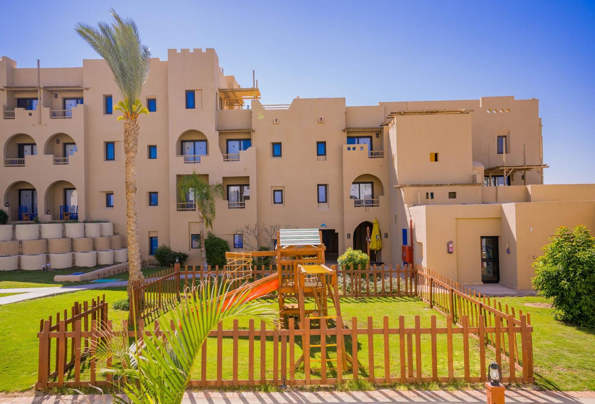 Marina Lodge At Порт Галиб Екстериор снимка